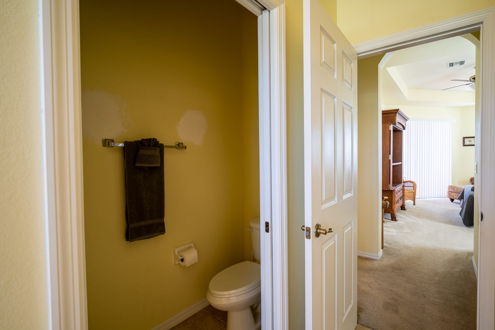 Cape Coral - Bathroom hallway interior