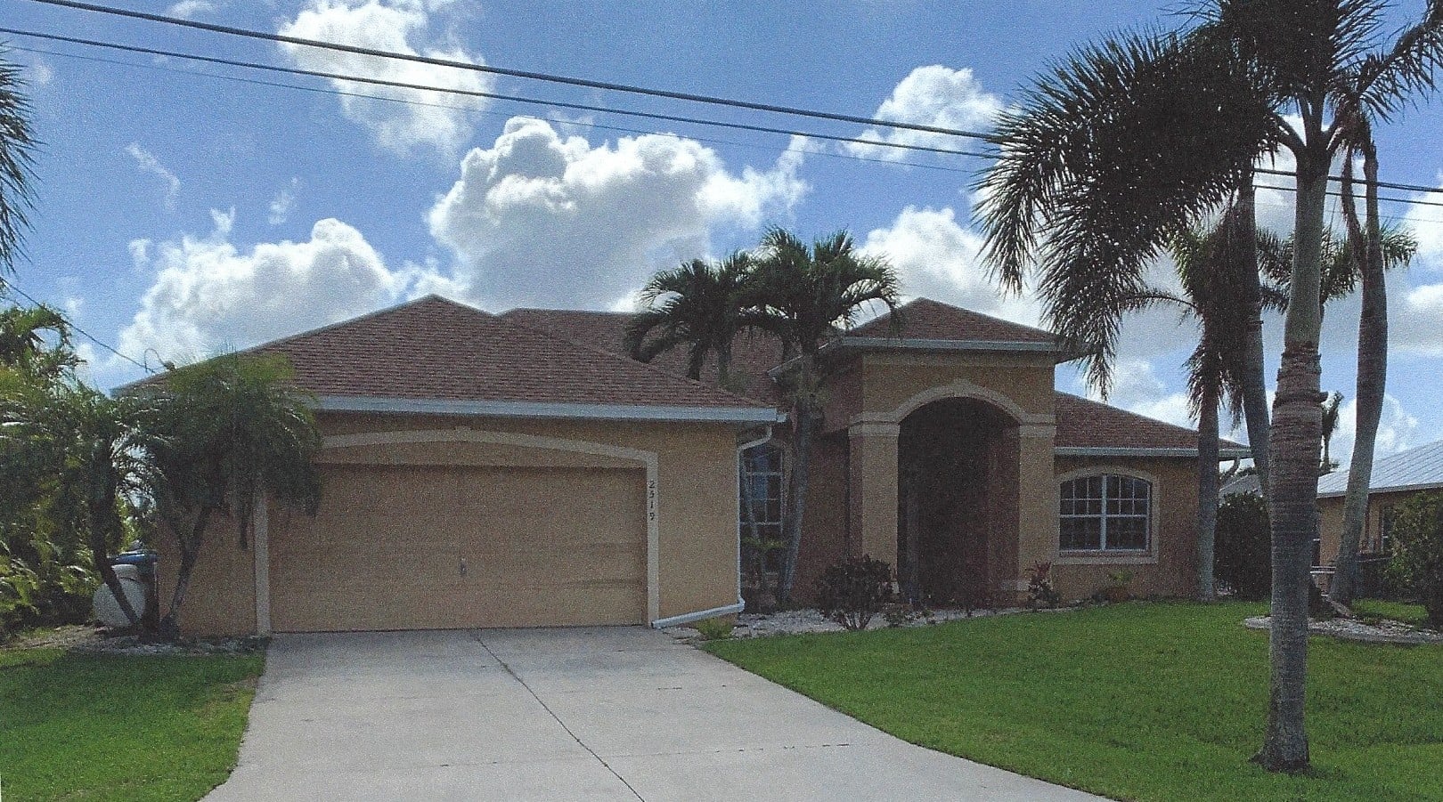 Cape Coral - Stunning exterior view