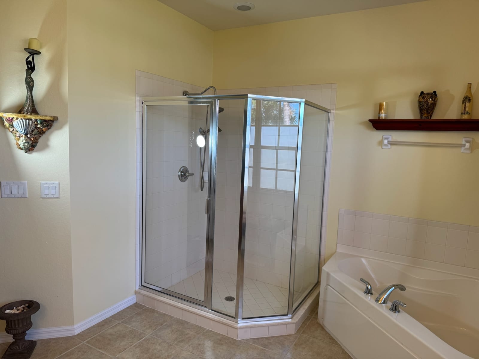 Cape Coral - Modern bathroom with glass shower