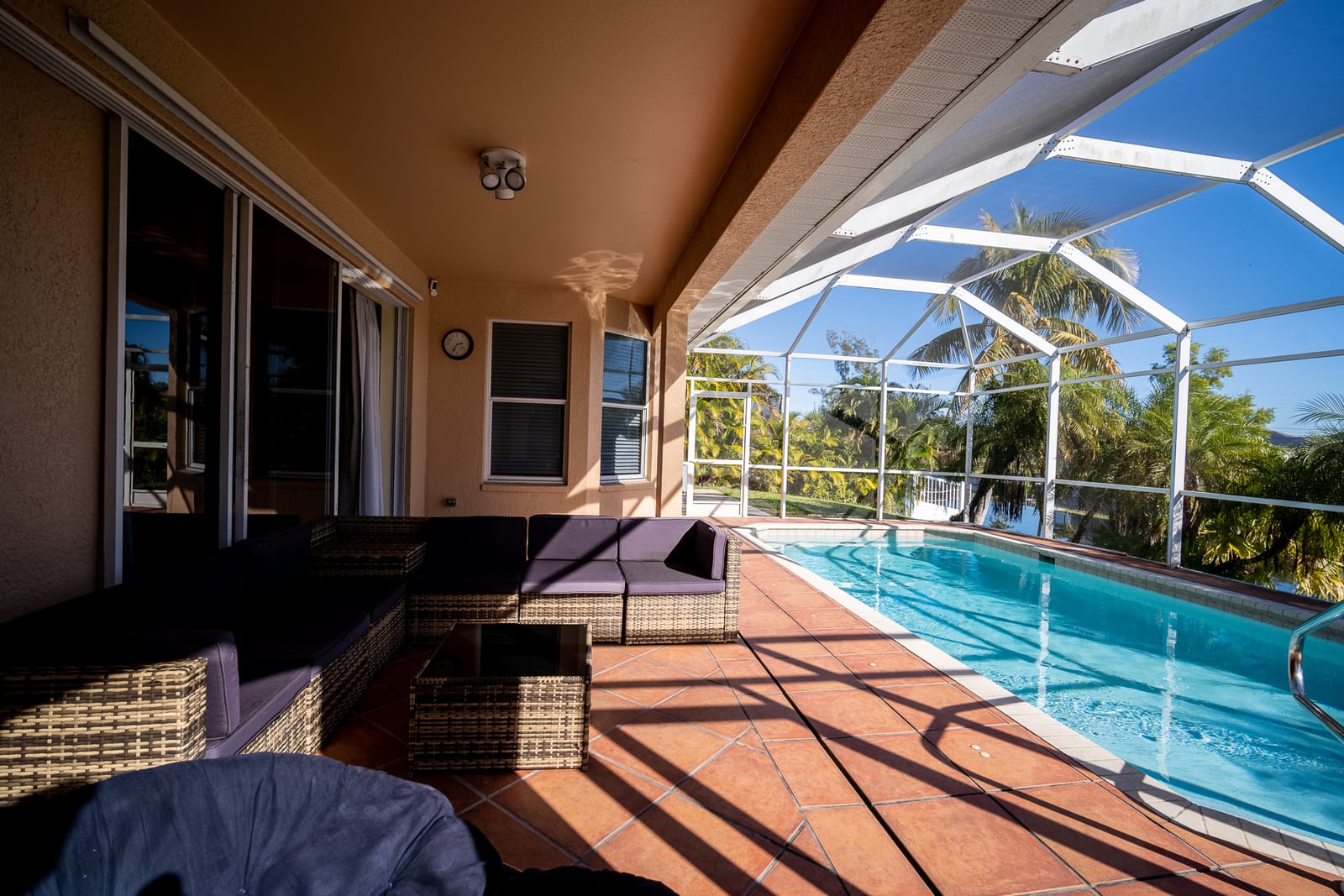Cape Coral - Screened patio by pool