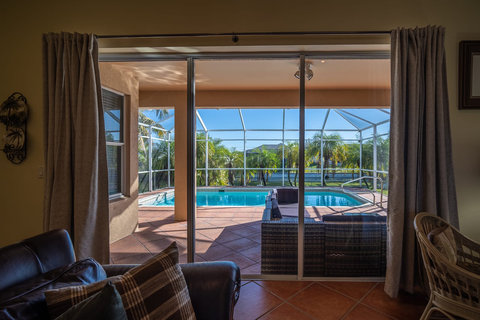 Cape Coral - Pool patio view