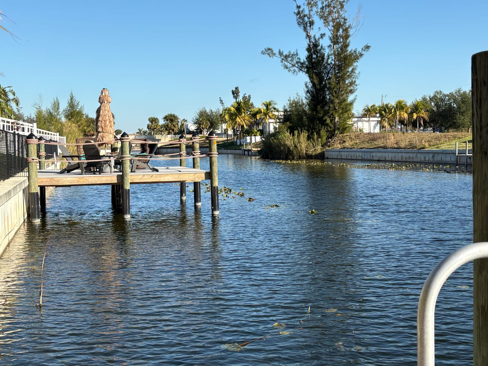 Cape Coral - Waterfront canal homes with dock