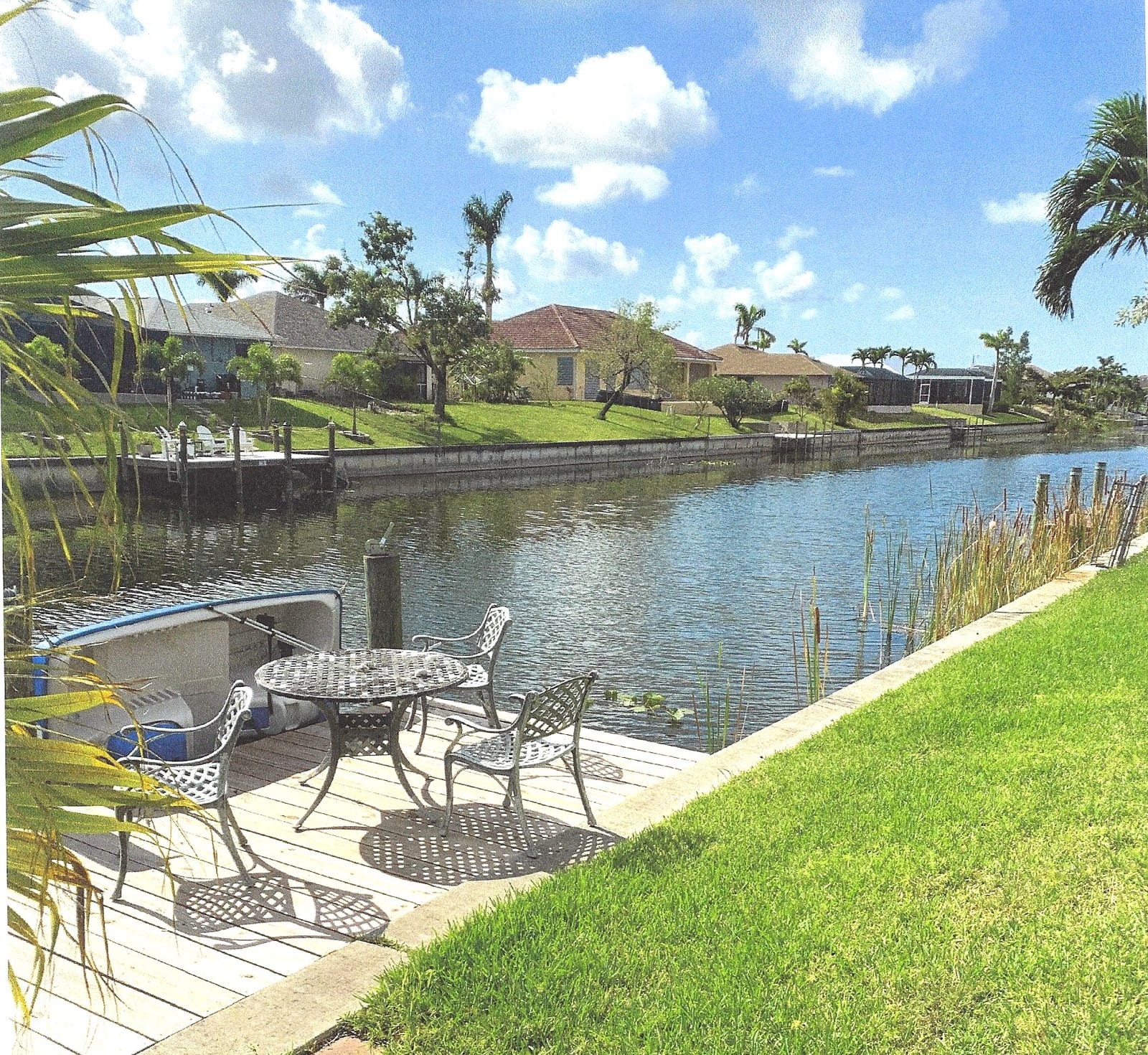 Cape Coral - Canal deck view
